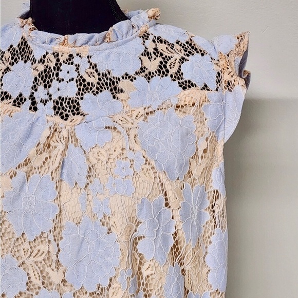 ❎💲SOLD 💲❎ NWT Nude & Periwinkle lined Floral Lace Sleeveless Blouse sz L - Picture 5 of 16